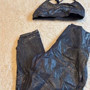 Lululemon Shimmery Black Active Set - Sports Bra & Leggings